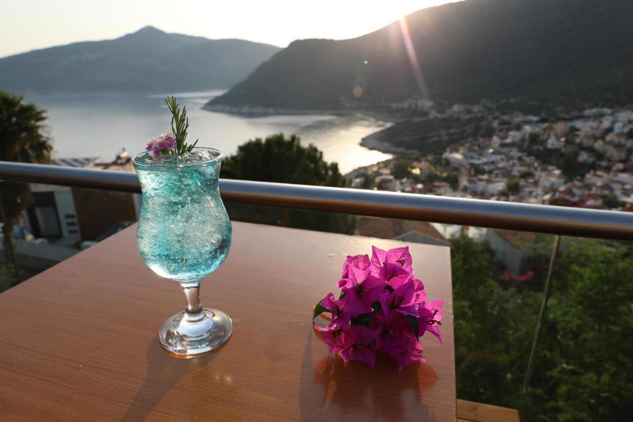 Happy Hotel Kalkan Exterior photo