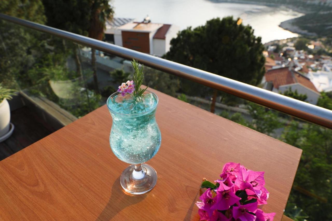 Happy Hotel Kalkan Exterior photo